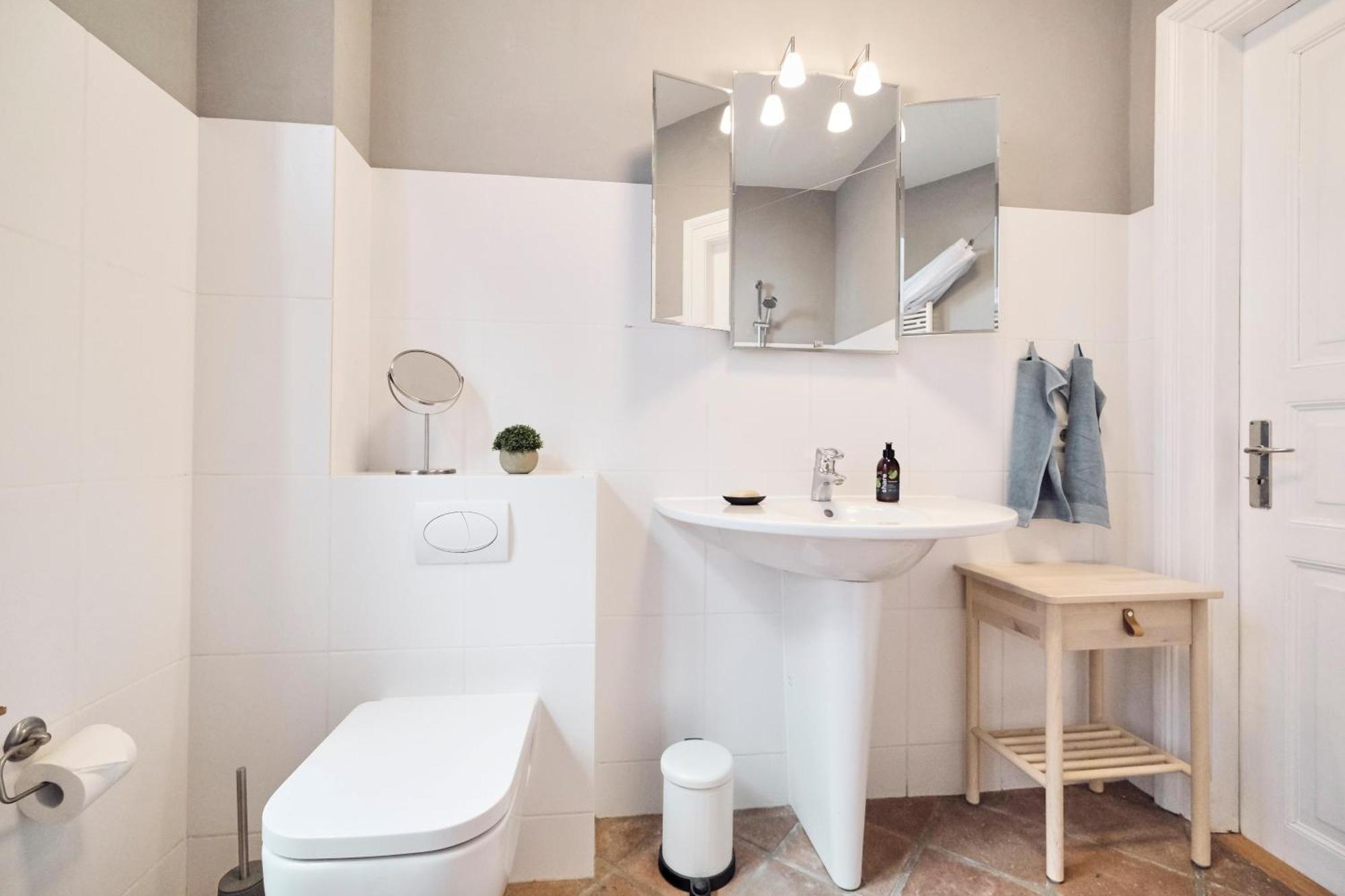 Villa Rosa - Charmante, Grosse Altbauwohnung Flensburgo Esterno foto