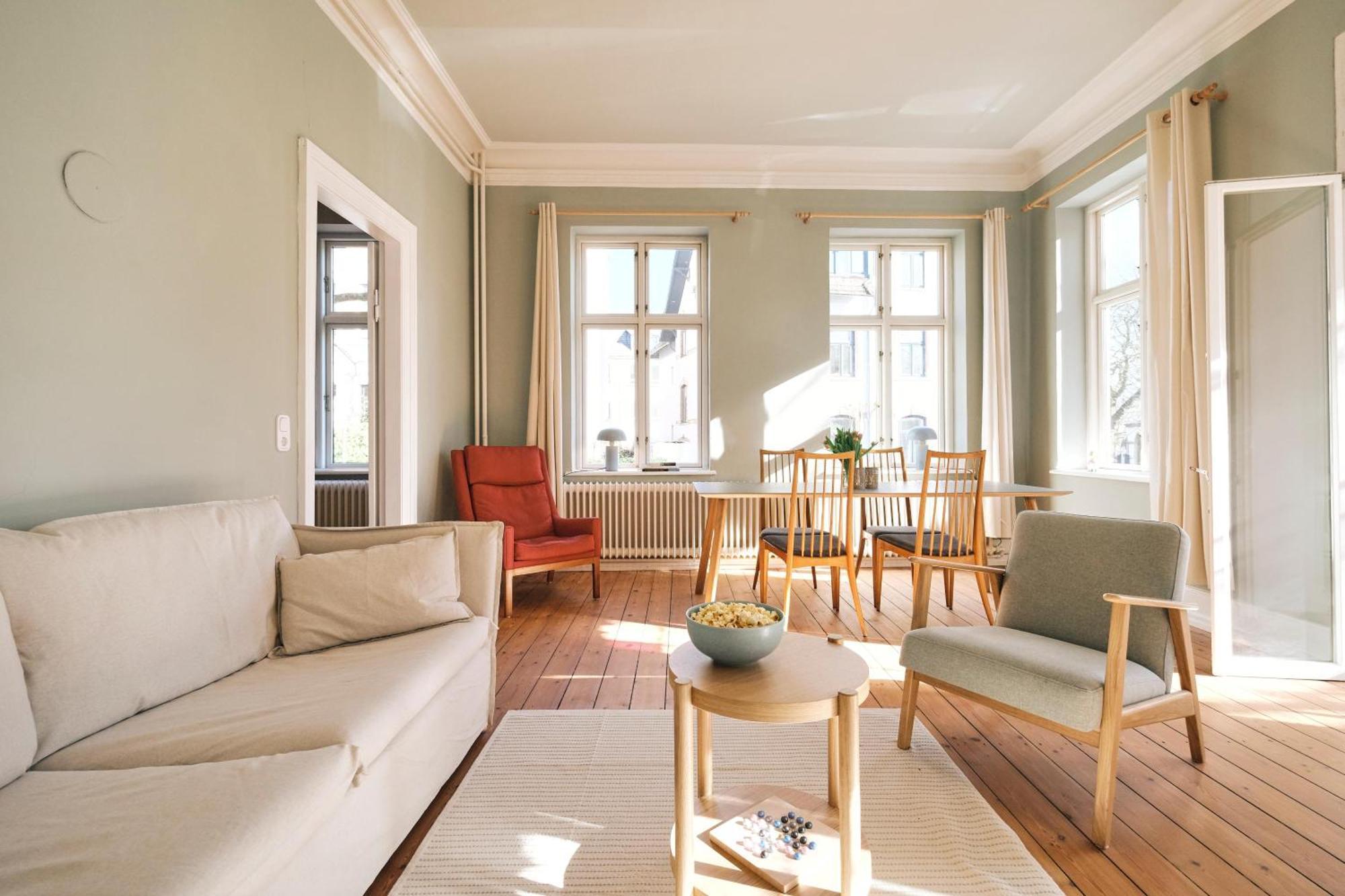 Villa Rosa - Charmante, Grosse Altbauwohnung Flensburgo Esterno foto